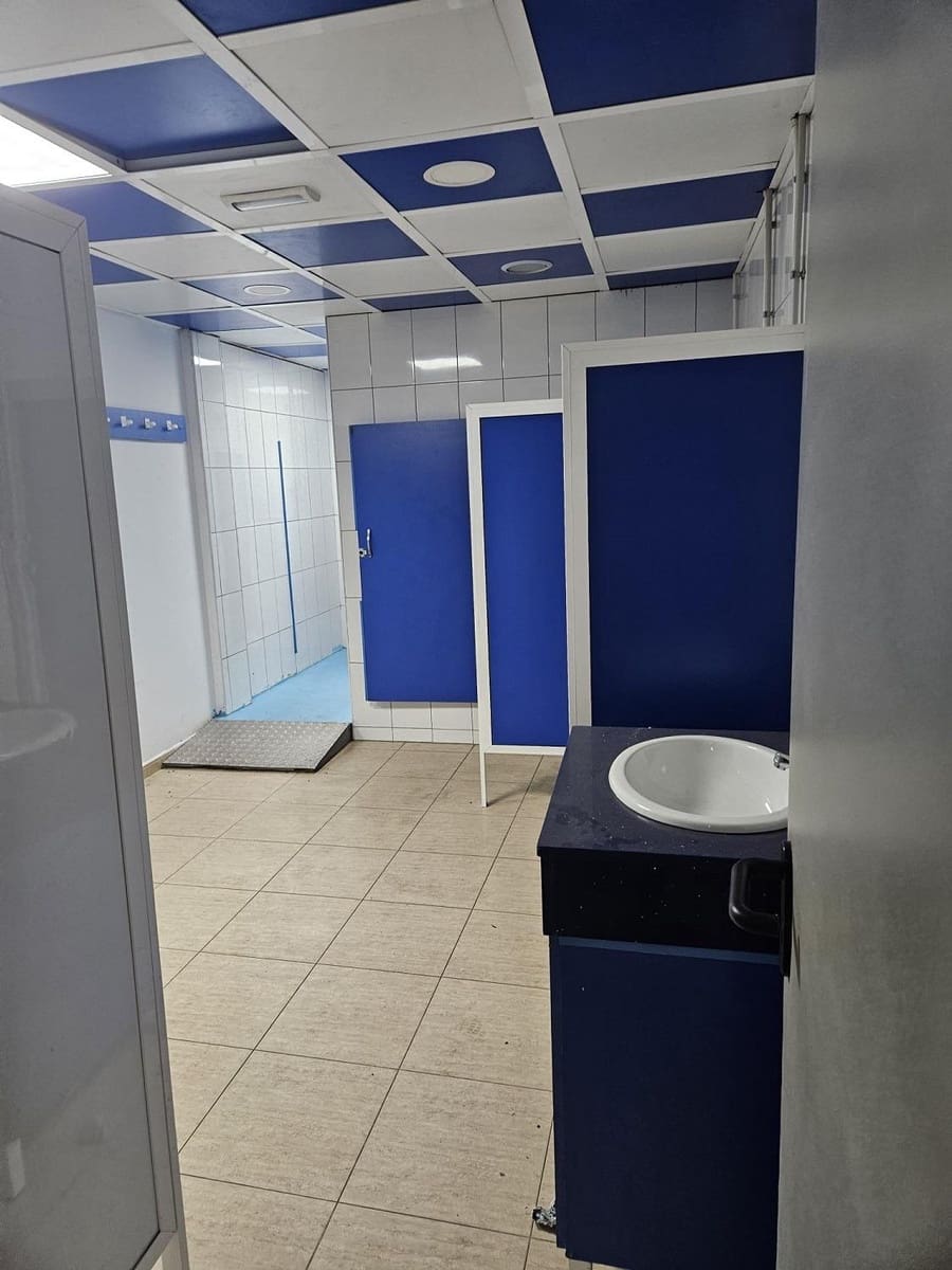 Gewerbe zu verkaufen in Santa Lucia de Tirajana - 449.500 € (Ref: 9913311)