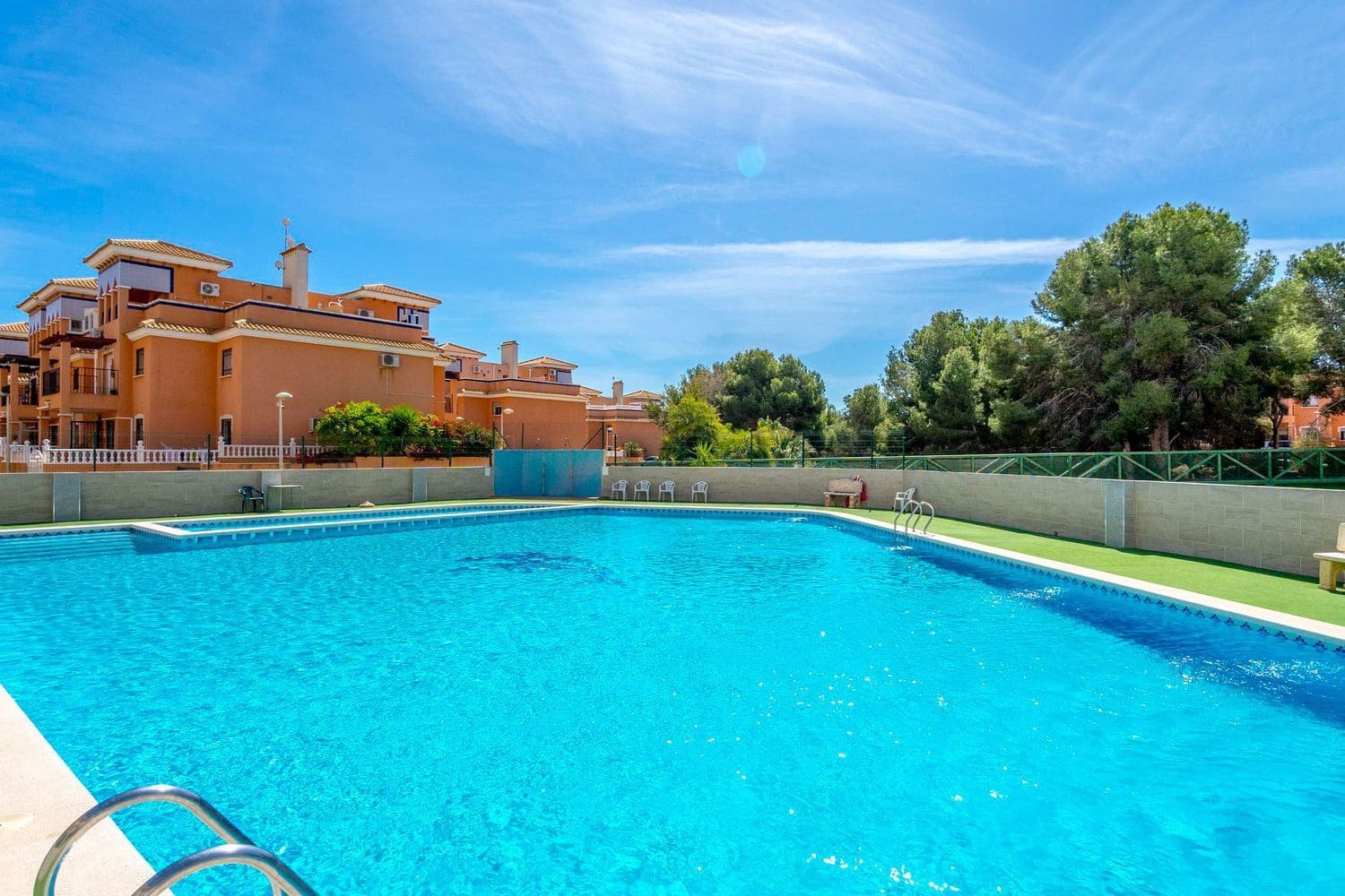 3 chambre Appartement à vendre à Playa Flamenca avec piscine garage - 169 900 € (Ref: 10027691)