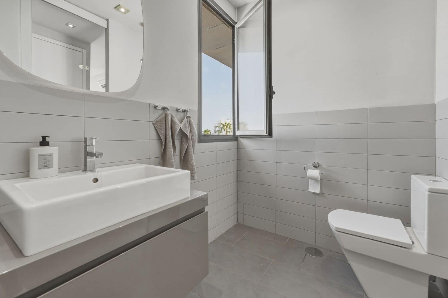 2 soverom Leilighet til salgs i Villamartin med svømmebasseng garasje - € 342 000 (Ref: 10034880)