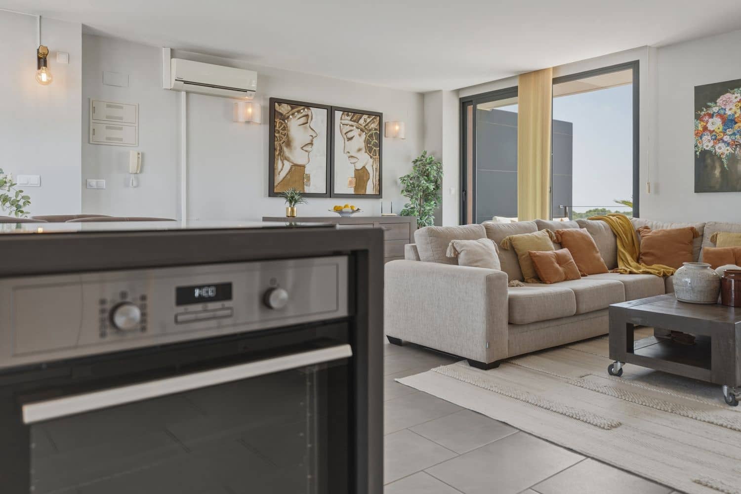 2 soverom Leilighet til salgs i Villamartin med svømmebasseng garasje - € 342 000 (Ref: 10034880)