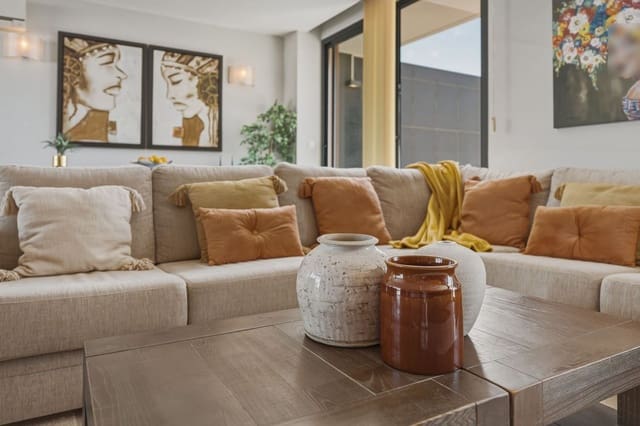 2 soverom Leilighet til salgs i Villamartin, Orihuela med svømmebasseng garasje - € 342 000 (Ref: 10034880)