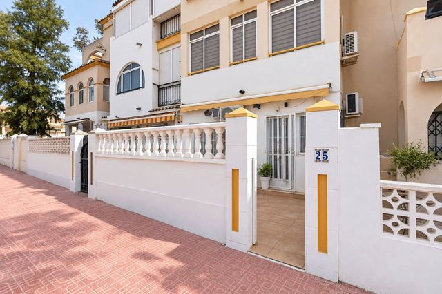 2 sovrum Lägenhet till salu i La Florida, Orihuela med garage - 159 900 € (Ref: 10042488)