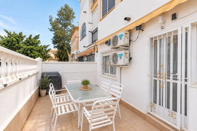 2 soveværelse Lejlighed til salg i La Florida, Orihuela med garage - € 159.900 (Ref: 10042488)