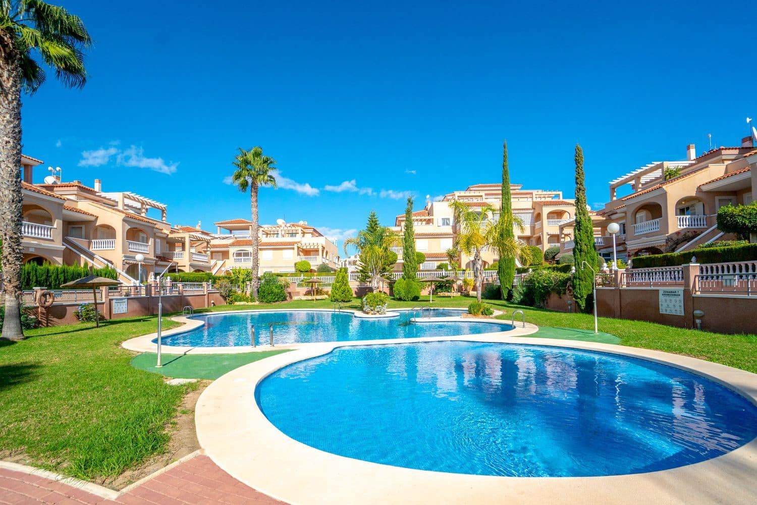 2 chambre Appartement à vendre à Orihuela Costa avec piscine garage - 209 900 € (Ref: 10044456)