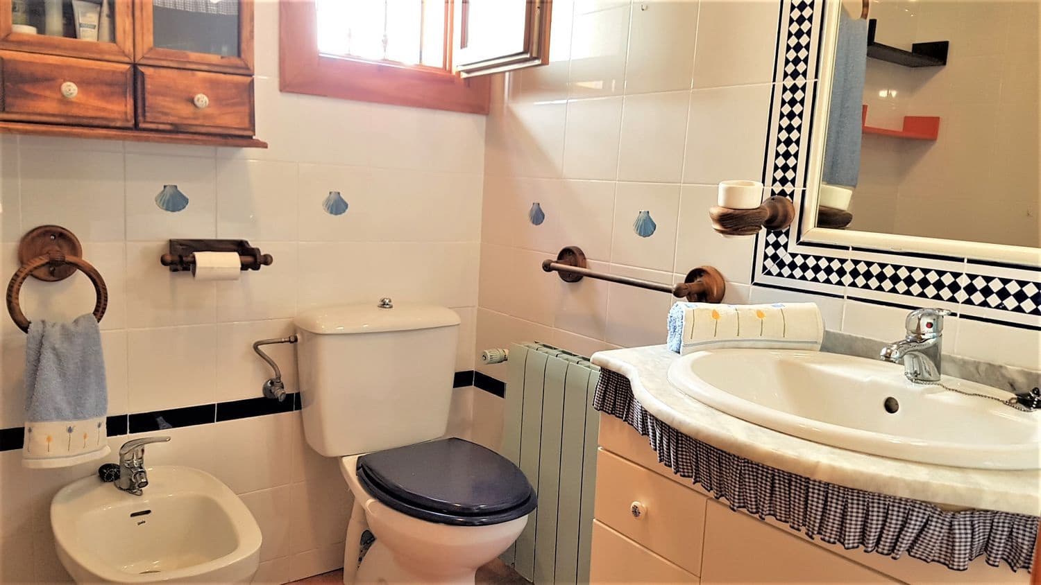 4 Zimmer Villa zu verkaufen in Pilar de la Horadada mit Pool Garage - 398.000 € (Ref: 10054563)