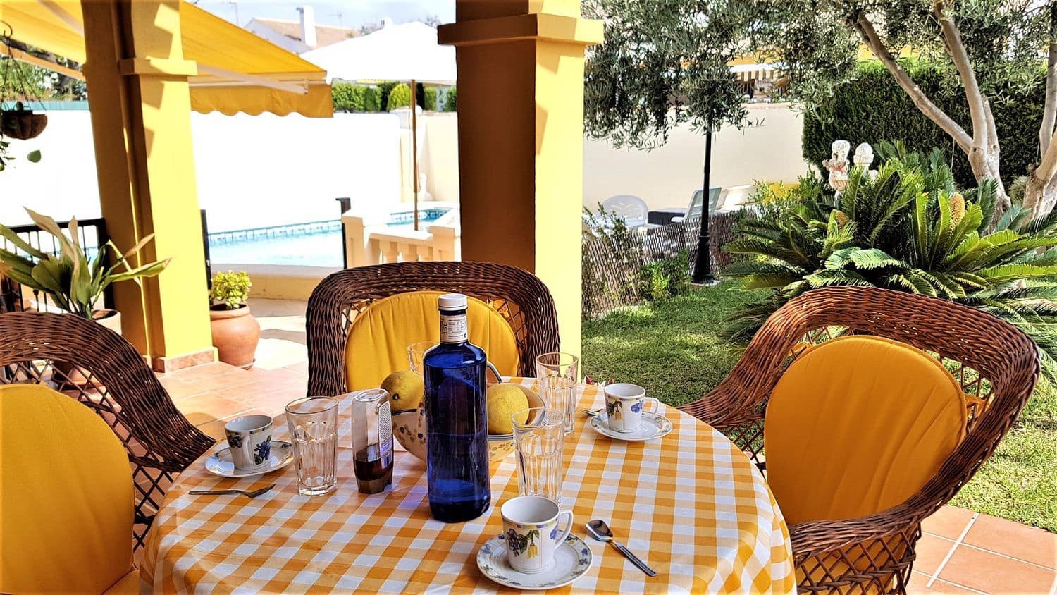 4 Zimmer Villa zu verkaufen in Pilar de la Horadada mit Pool Garage - 398.000 € (Ref: 10054563)