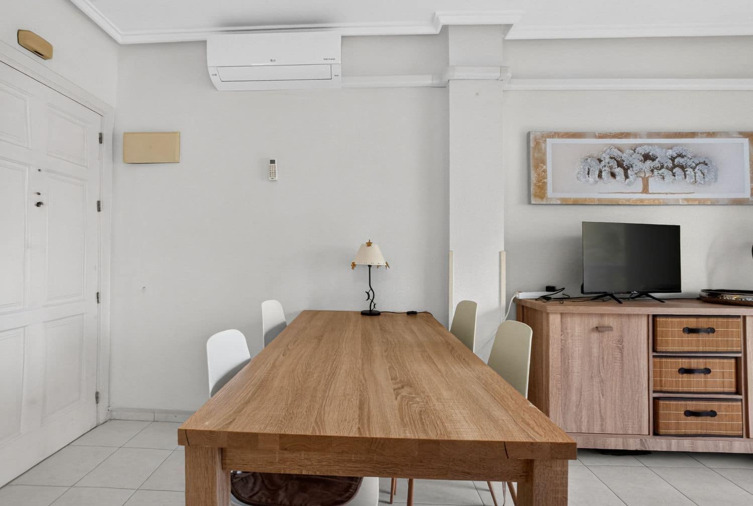 Apartamento de 3 habitaciones en Torrevieja en venta con piscina garaje - 169.900 € (Ref: 10067069)