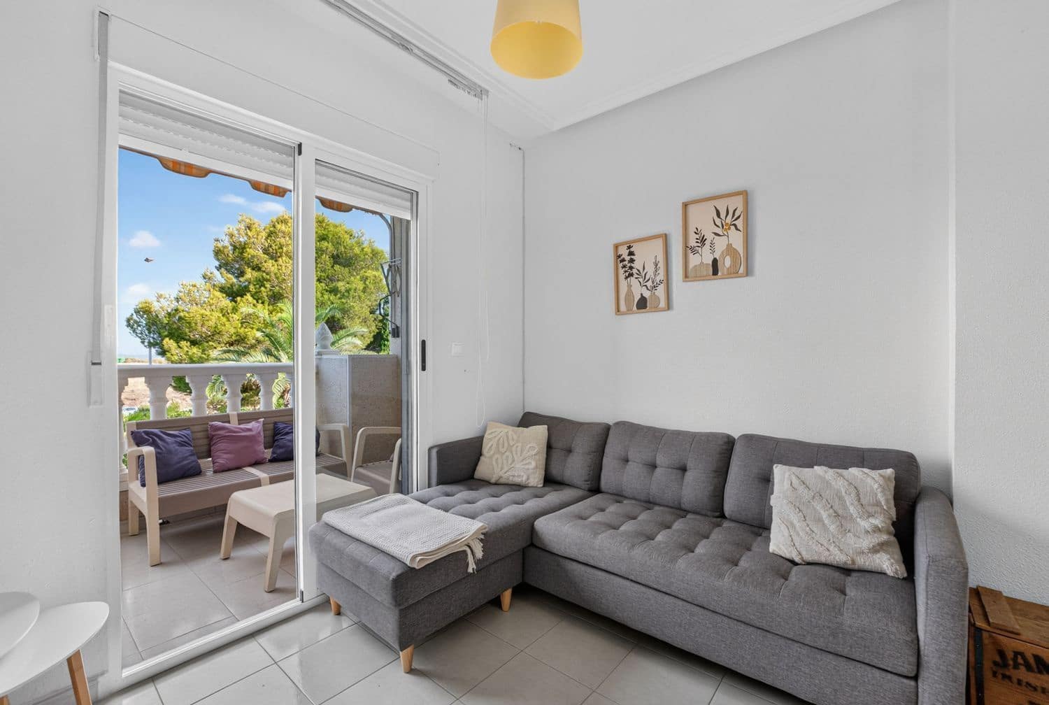 Apartamento de 3 habitaciones en Torrevieja en venta con piscina garaje - 169.900 € (Ref: 10067069)