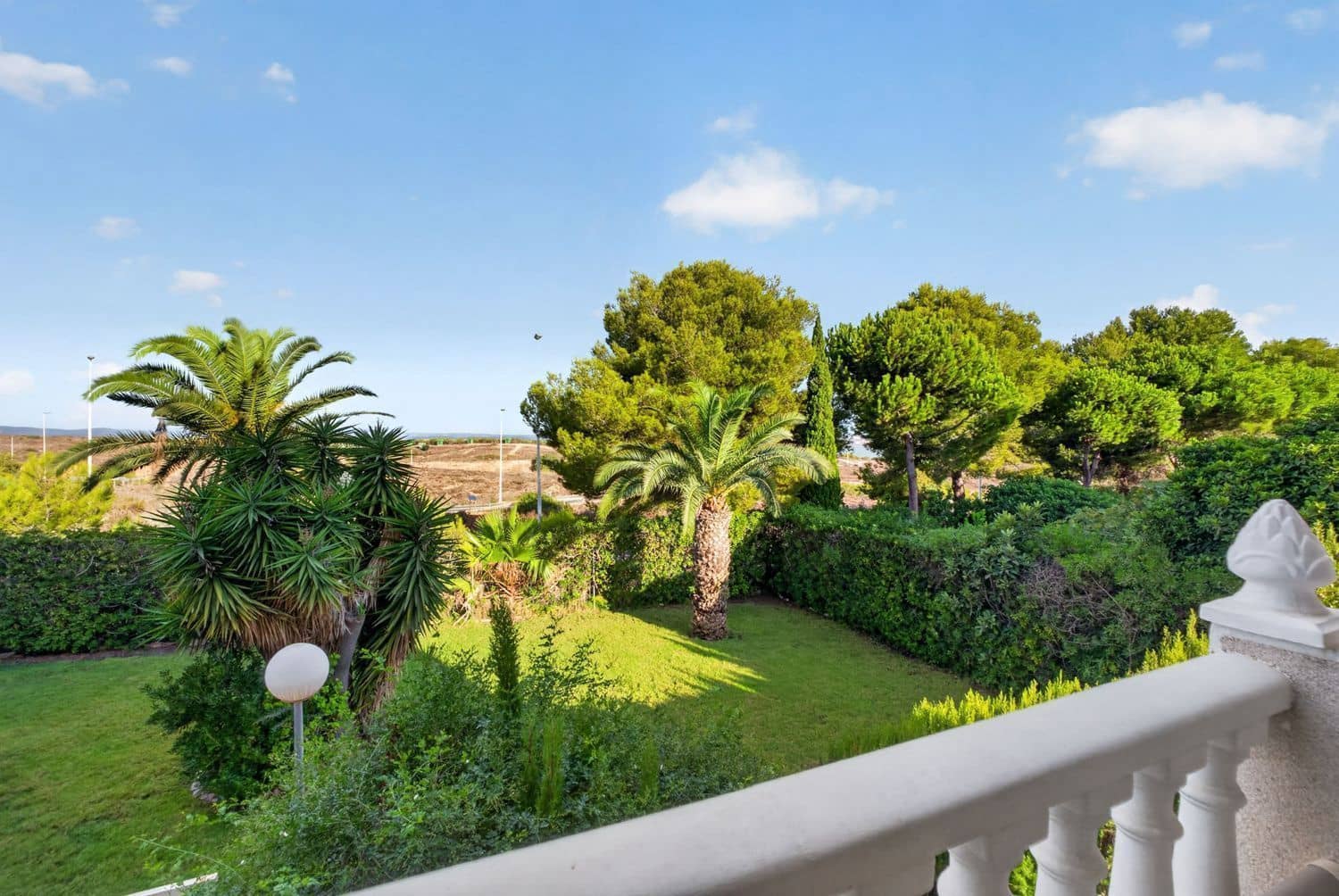 Apartamento de 3 habitaciones en Torrevieja en venta con piscina garaje - 169.900 € (Ref: 10067069)