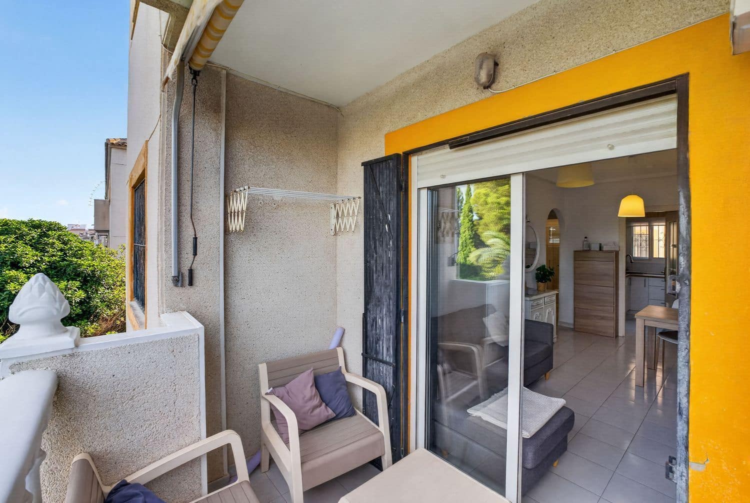 Apartamento de 3 habitaciones en Torrevieja en venta con piscina garaje - 169.900 € (Ref: 10067069)