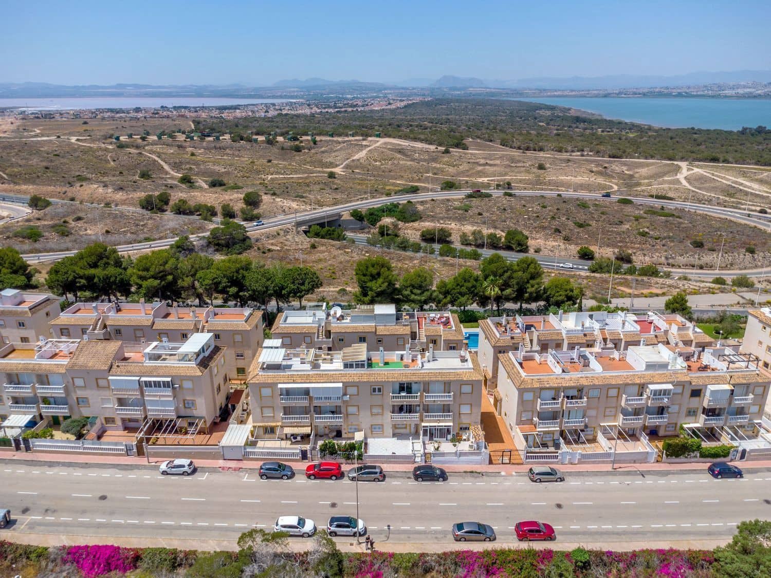 Apartamento de 3 habitaciones en Torrevieja en venta con piscina garaje - 169.900 € (Ref: 10067069)
