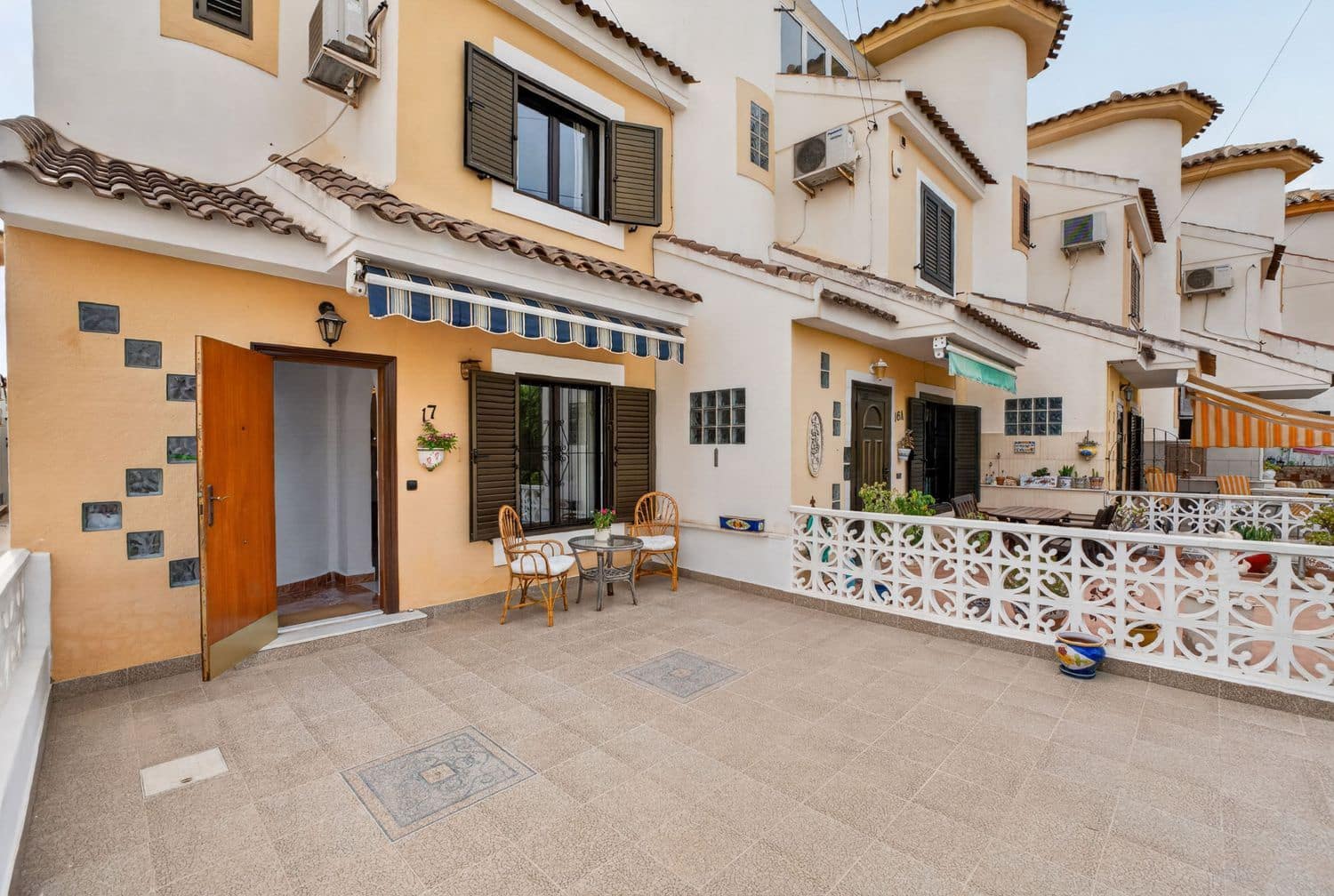 2 bedroom Townhouse for sale in Orihuela Costa with garage - € 234,900 (Ref: 10080295)