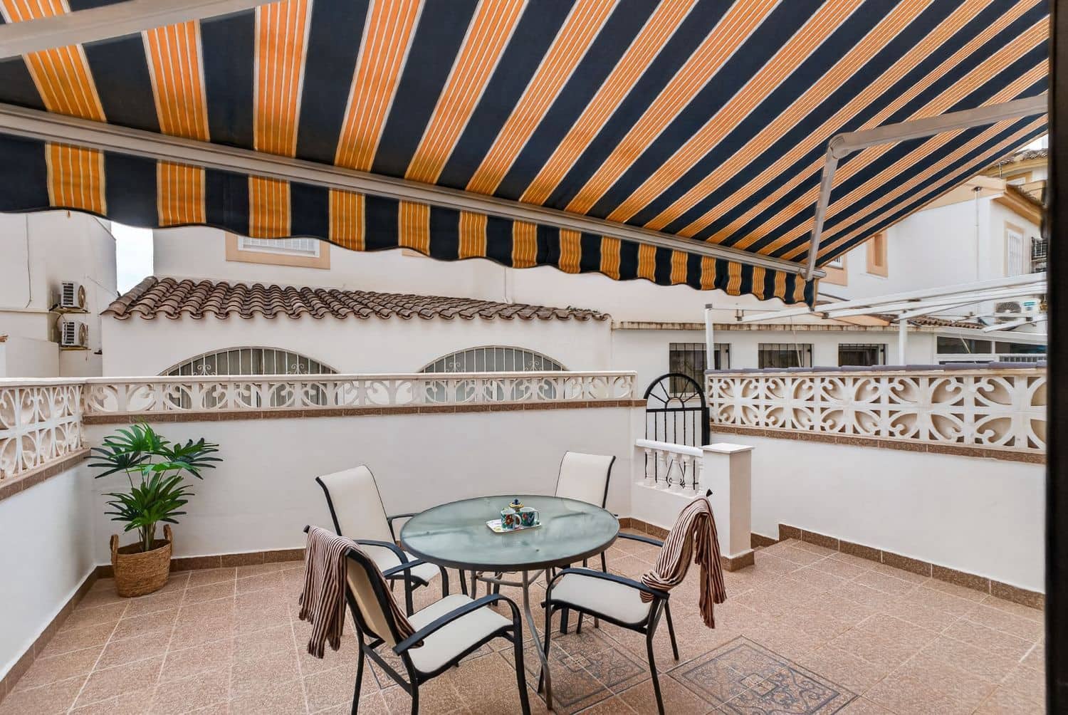 2 bedroom Townhouse for sale in Orihuela Costa with garage - € 234,900 (Ref: 10080295)