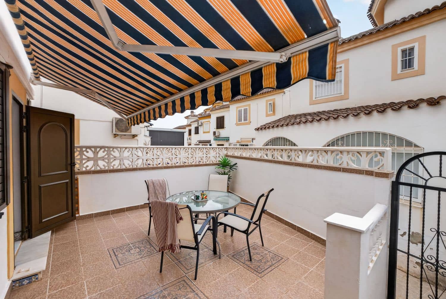 2 bedroom Townhouse for sale in Orihuela Costa with garage - € 234,900 (Ref: 10080295)