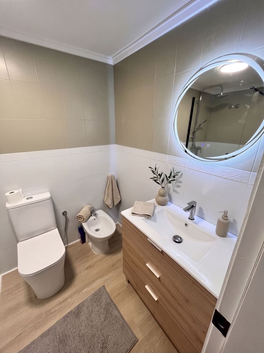 1 slaapkamer Appartement te koop in Torrevieja met zwembad garage - € 145.500 (Ref: 10101278)