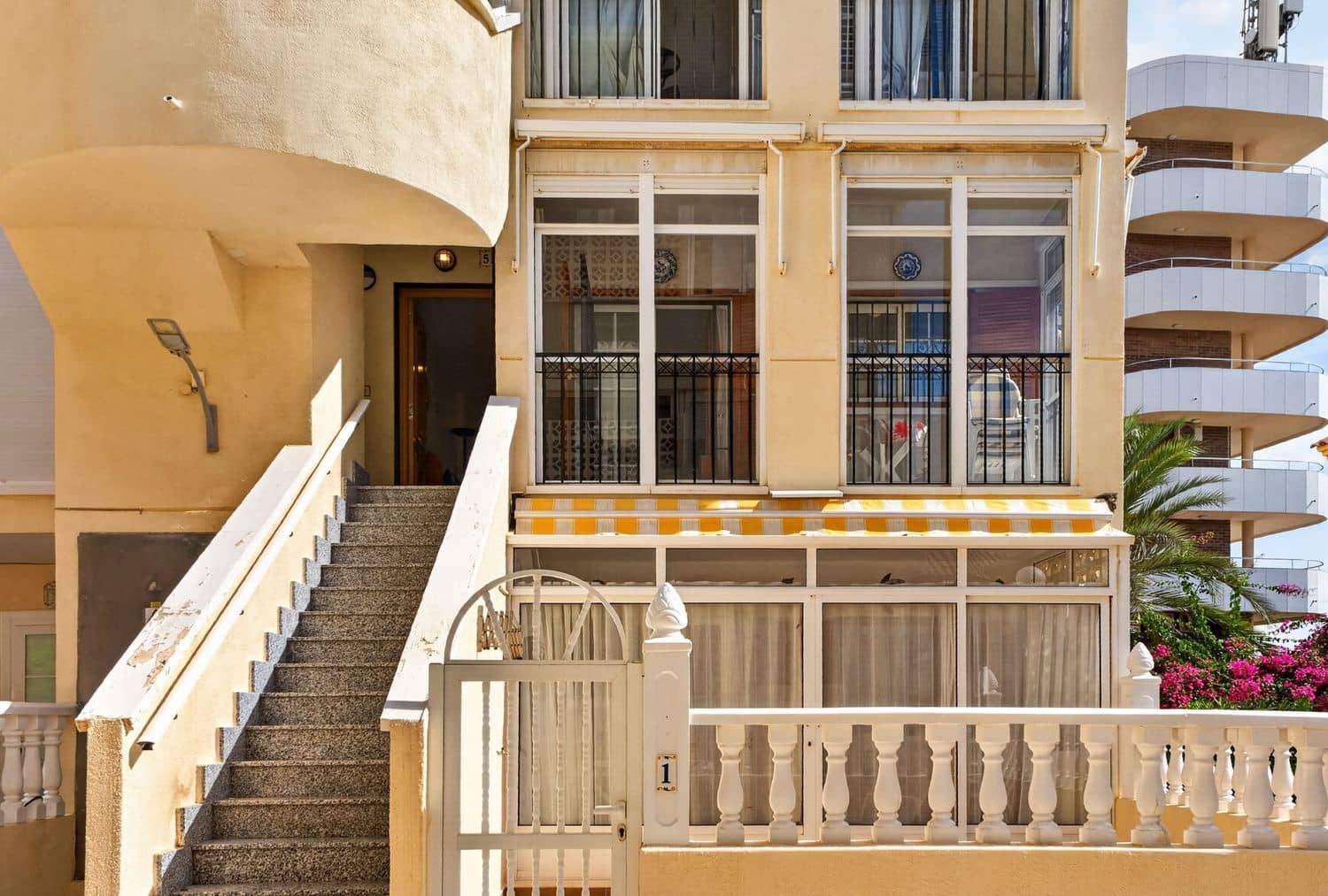 2 Zimmer Apartment zu verkaufen in La Zenia mit Garage - 175.000 € (Ref: 10121143)
