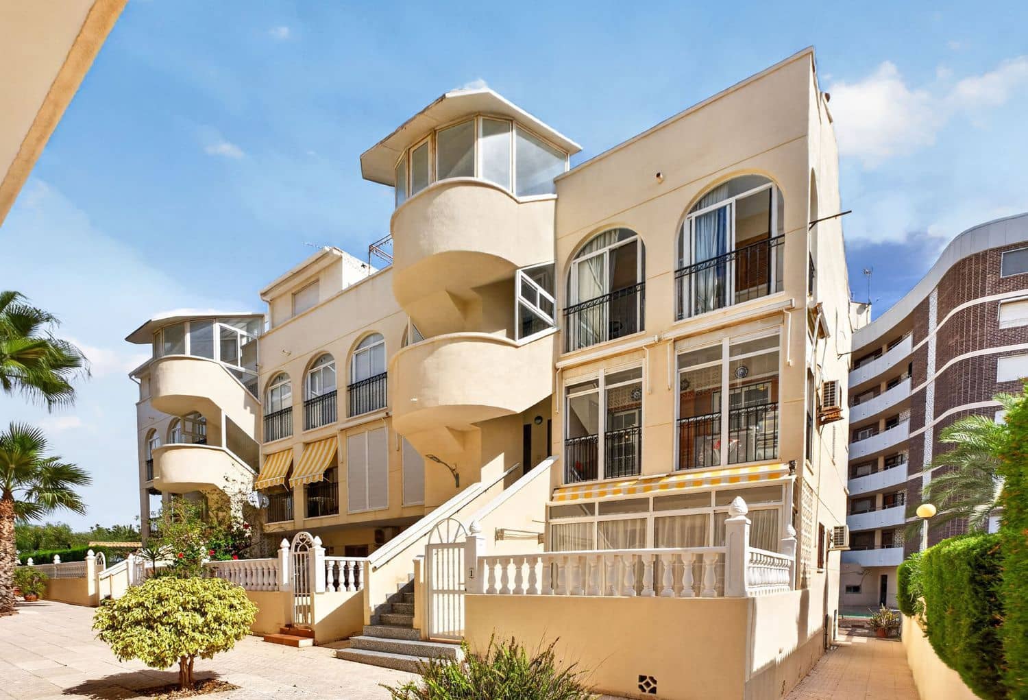 2 Zimmer Apartment zu verkaufen in La Zenia mit Garage - 175.000 € (Ref: 10121143)
