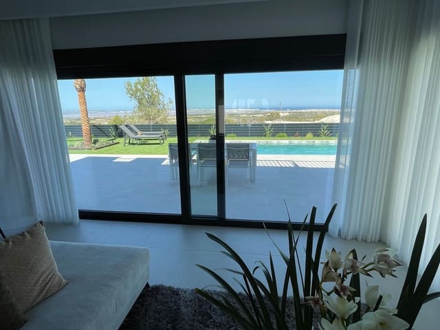 3 camera da letto Villa in vendita in San Miguel de Salinas con piscina garage - 1.000.000 € (Rif: 8135493)