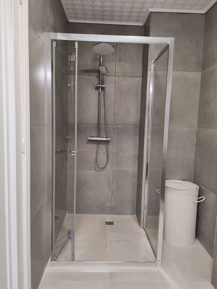 3 soverom Leilighet til salgs i Torrevieja med svømmebasseng garasje - € 225 000 (Ref: 8250996)