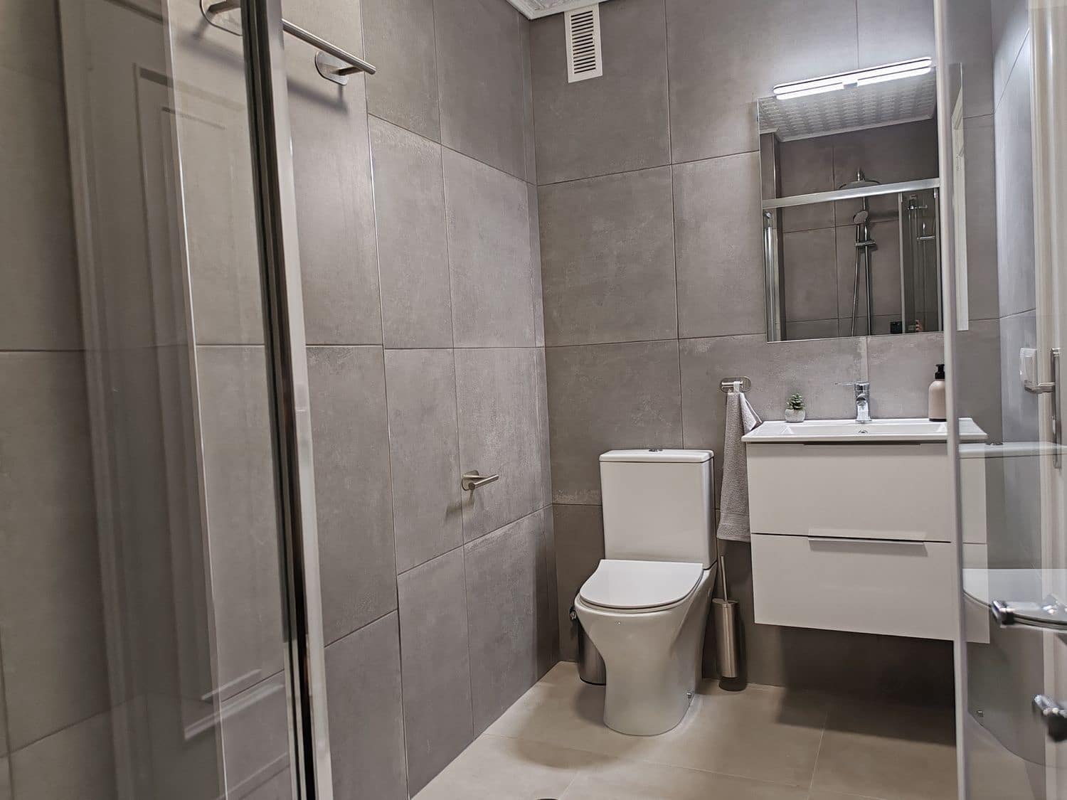 3 soverom Leilighet til salgs i Torrevieja med svømmebasseng garasje - € 225 000 (Ref: 8250996)