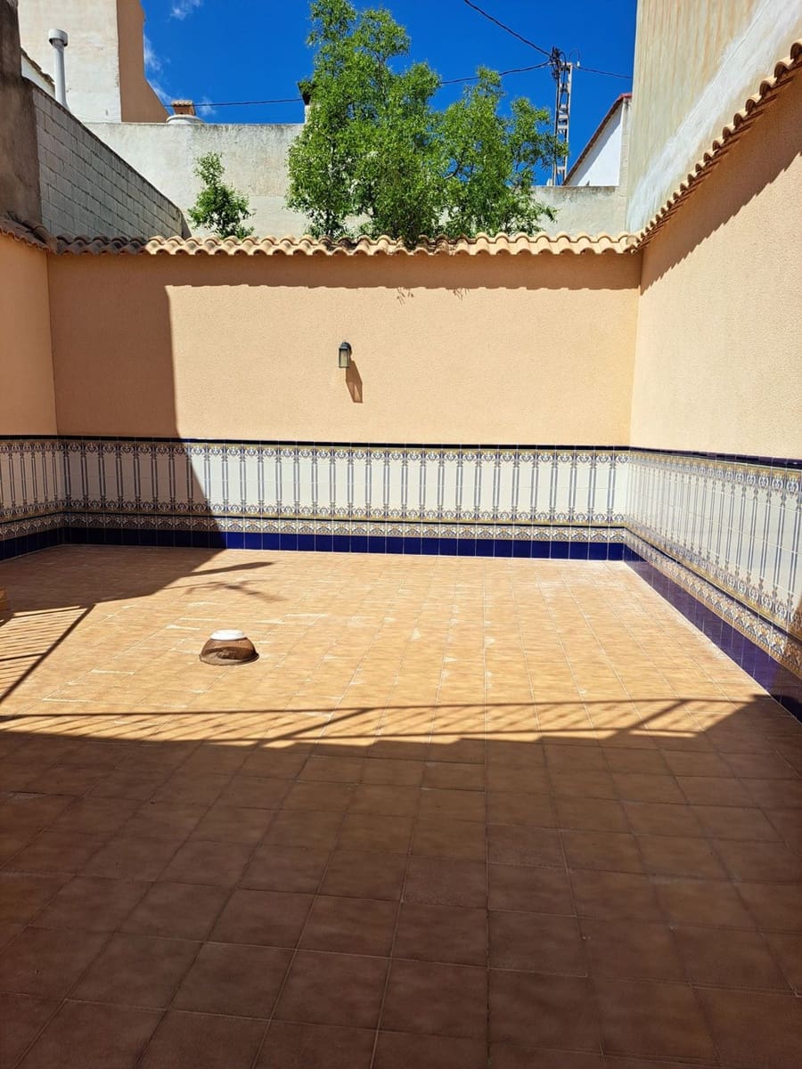 4 bedroom Townhouse for sale in San Miguel de Salinas with garage - € 338,000 (Ref: 8344511)