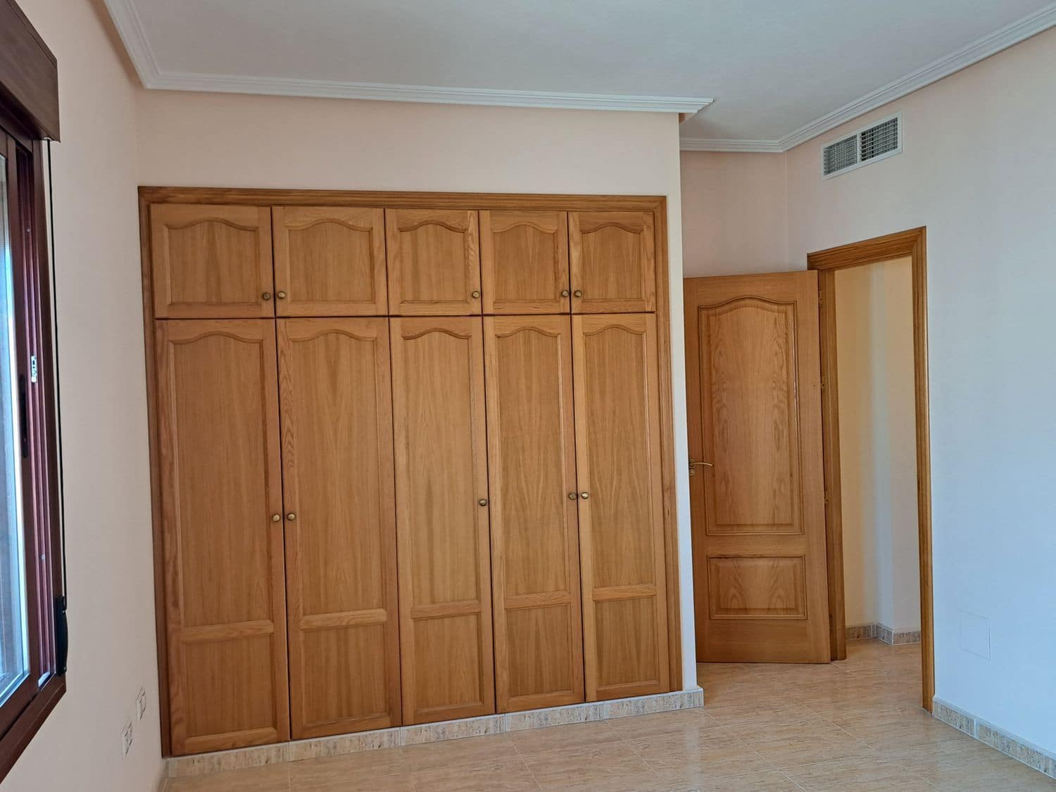 4 bedroom Townhouse for sale in San Miguel de Salinas with garage - € 338,000 (Ref: 8344511)