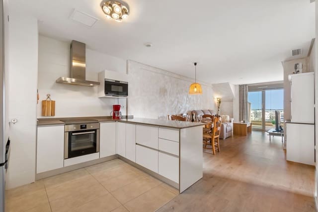 Apartamento de 2 habitaciones en Villamartin, Orihuela en venta con piscina garaje - 289.000 € (Ref: 8701608)