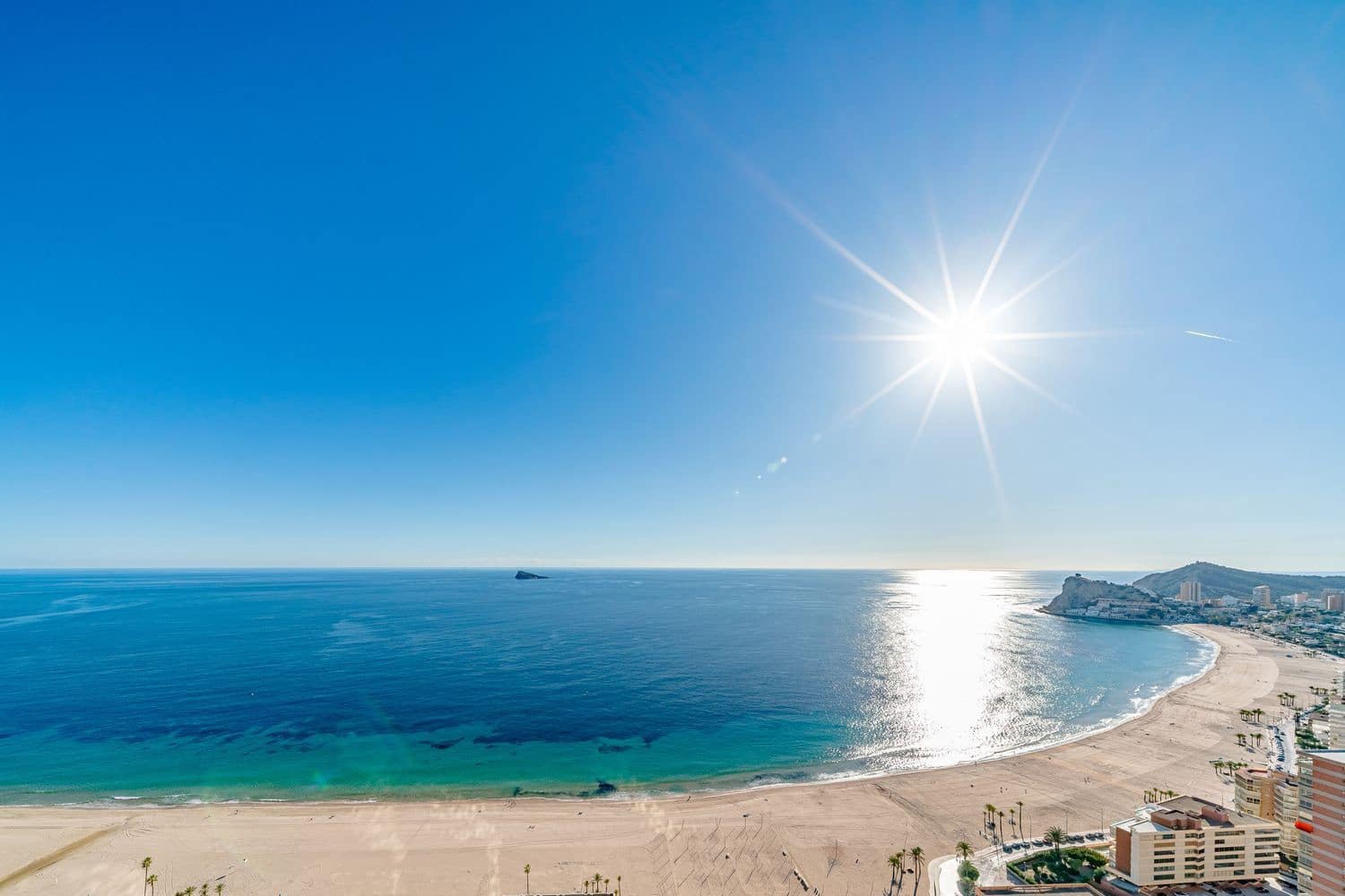 3 soverom Leilighet til salgs i Benidorm med svømmebasseng garasje - € 1 462 000 (Ref: 8723448)