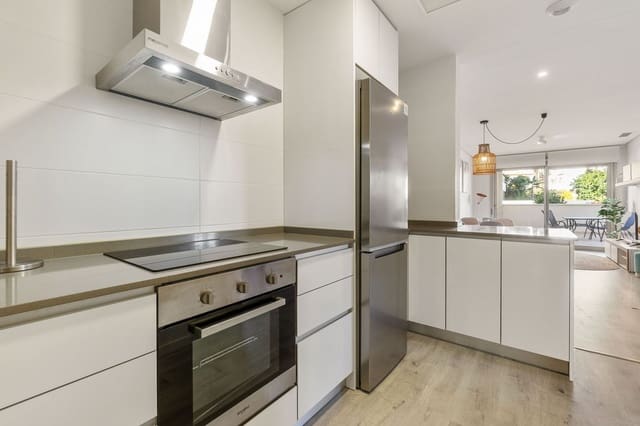 Apartamento de 2 habitaciones en Villamartin, Orihuela en venta con piscina garaje - 289.000 € (Ref: 8836037)