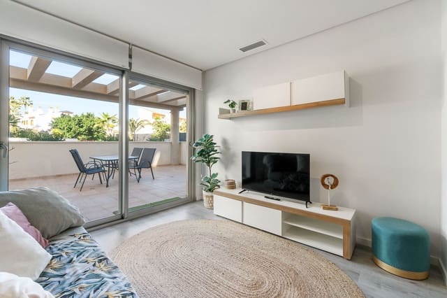 Apartamento de 2 habitaciones en Villamartin, Orihuela en venta con piscina garaje - 289.000 € (Ref: 8836037)