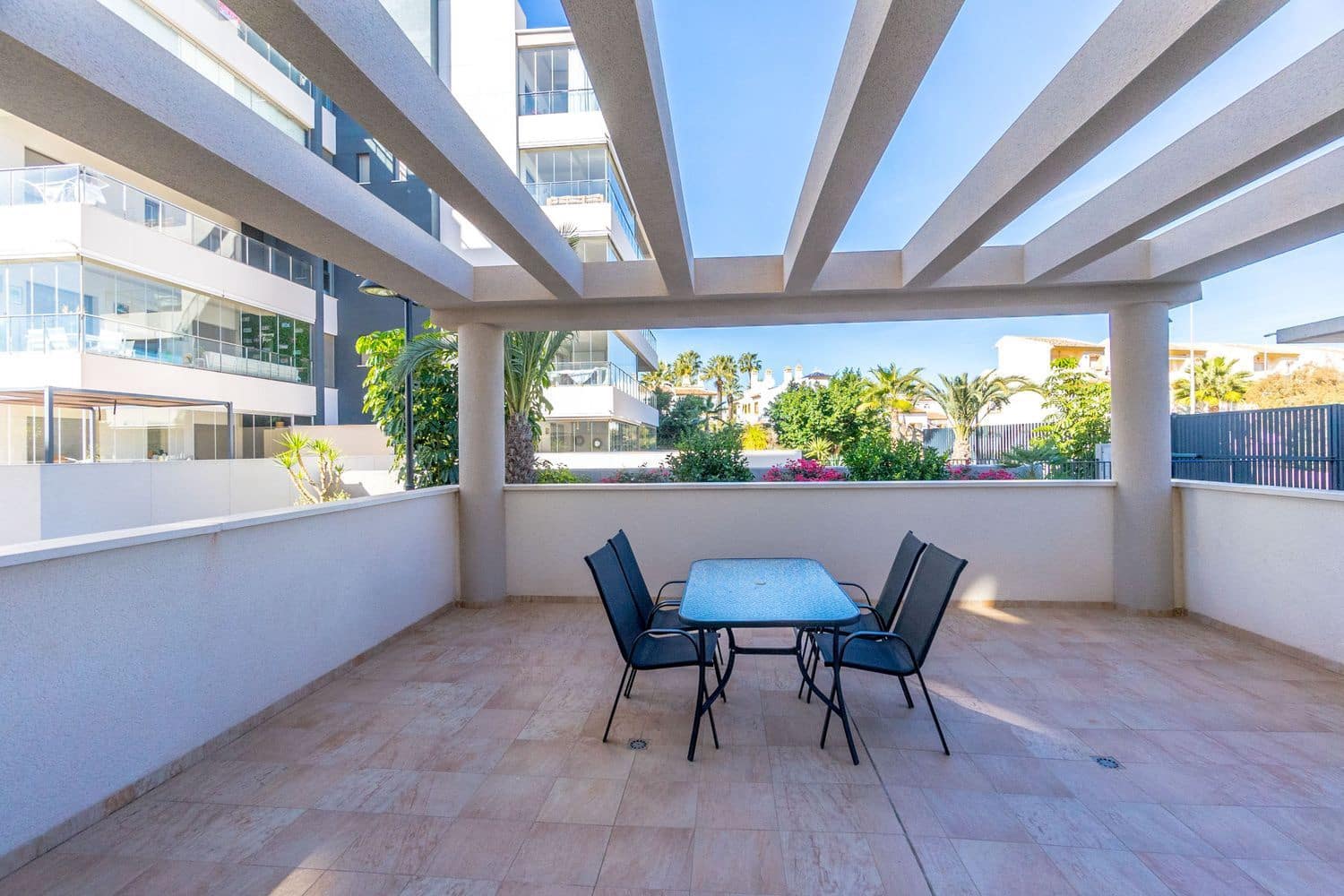 2 bedroom Apartment for sale in Orihuela Costa with pool garage - € 289,000 (Ref: 8836037)