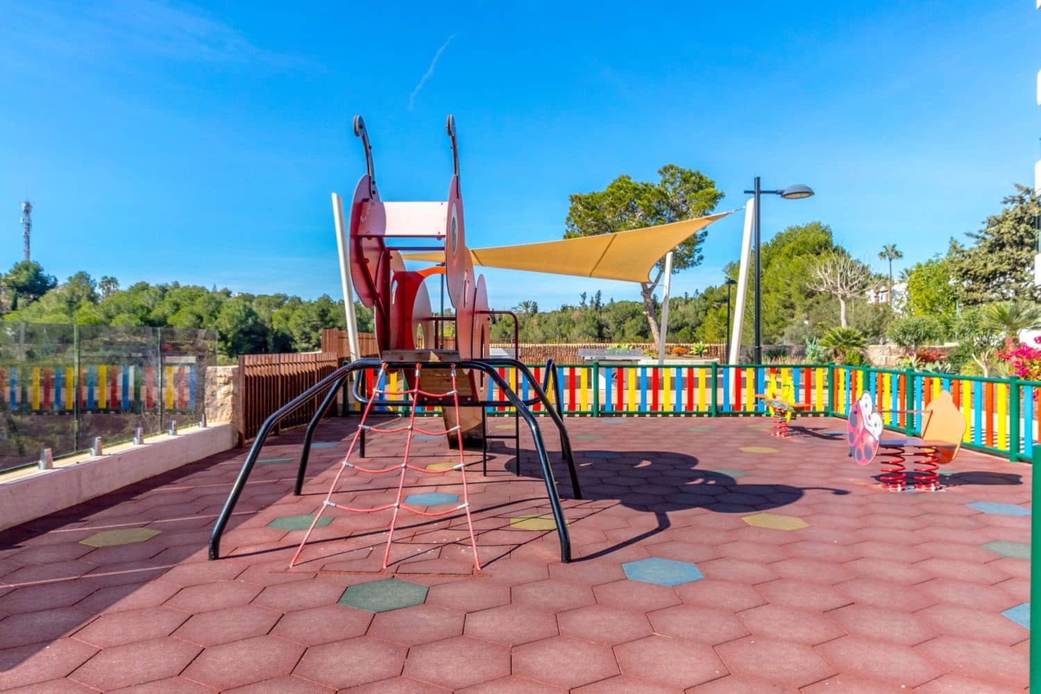 2 bedroom Apartment for sale in Orihuela Costa with pool garage - € 289,000 (Ref: 8836037)