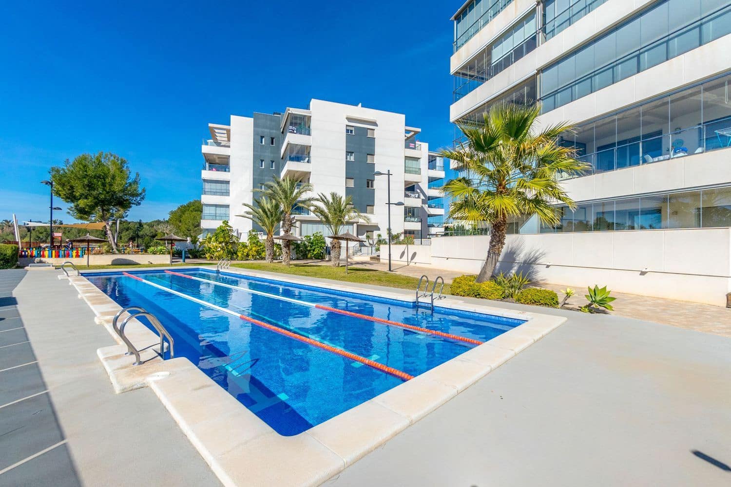 2 bedroom Apartment for sale in Orihuela Costa with pool garage - € 289,000 (Ref: 8836037)
