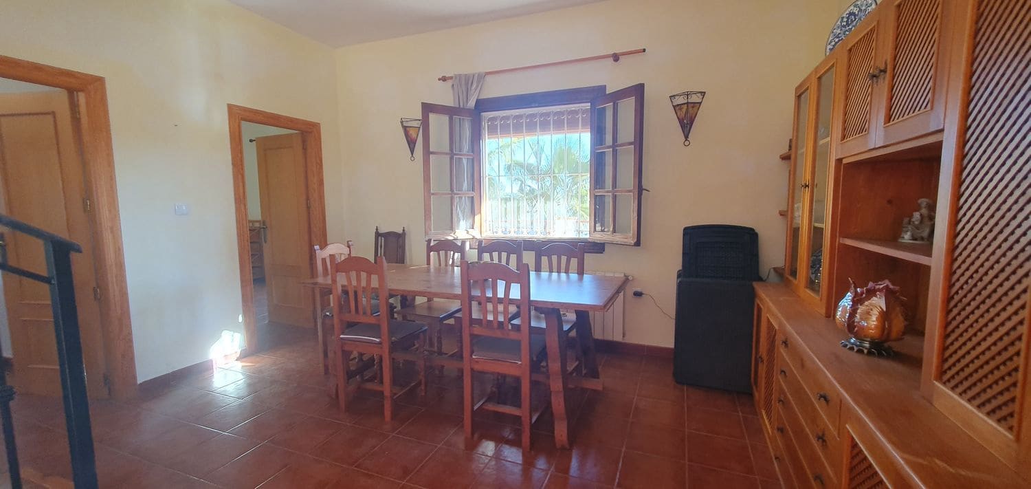 5 chambre Villa/Maison à vendre à Gea y Truyols avec piscine garage - 320 000 € (Ref: 8840569)