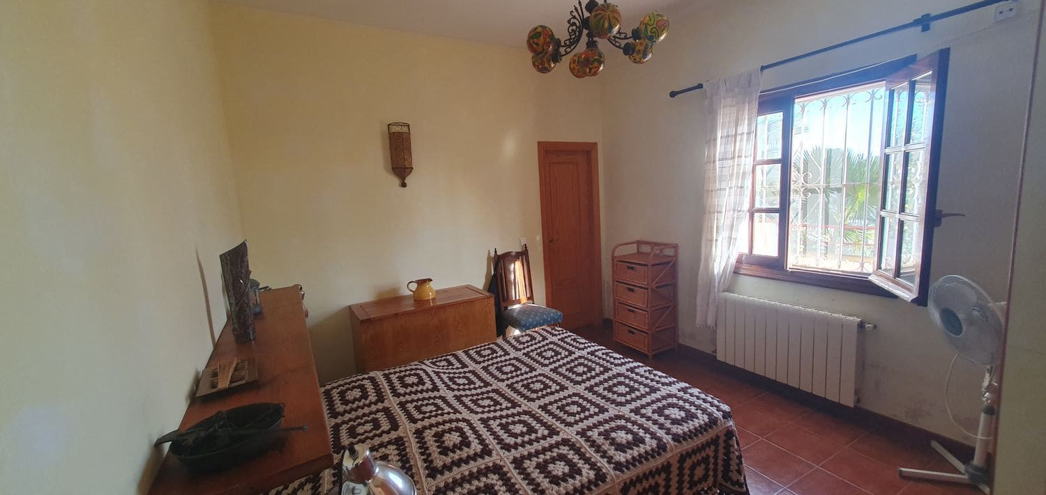 5 chambre Villa/Maison à vendre à Gea y Truyols avec piscine garage - 320 000 € (Ref: 8840569)