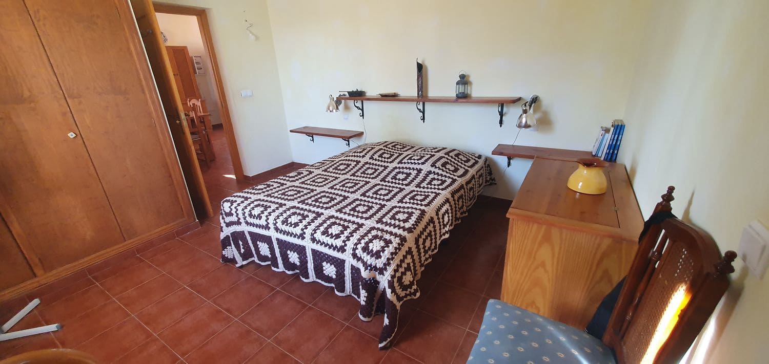 5 chambre Villa/Maison à vendre à Gea y Truyols avec piscine garage - 320 000 € (Ref: 8840569)