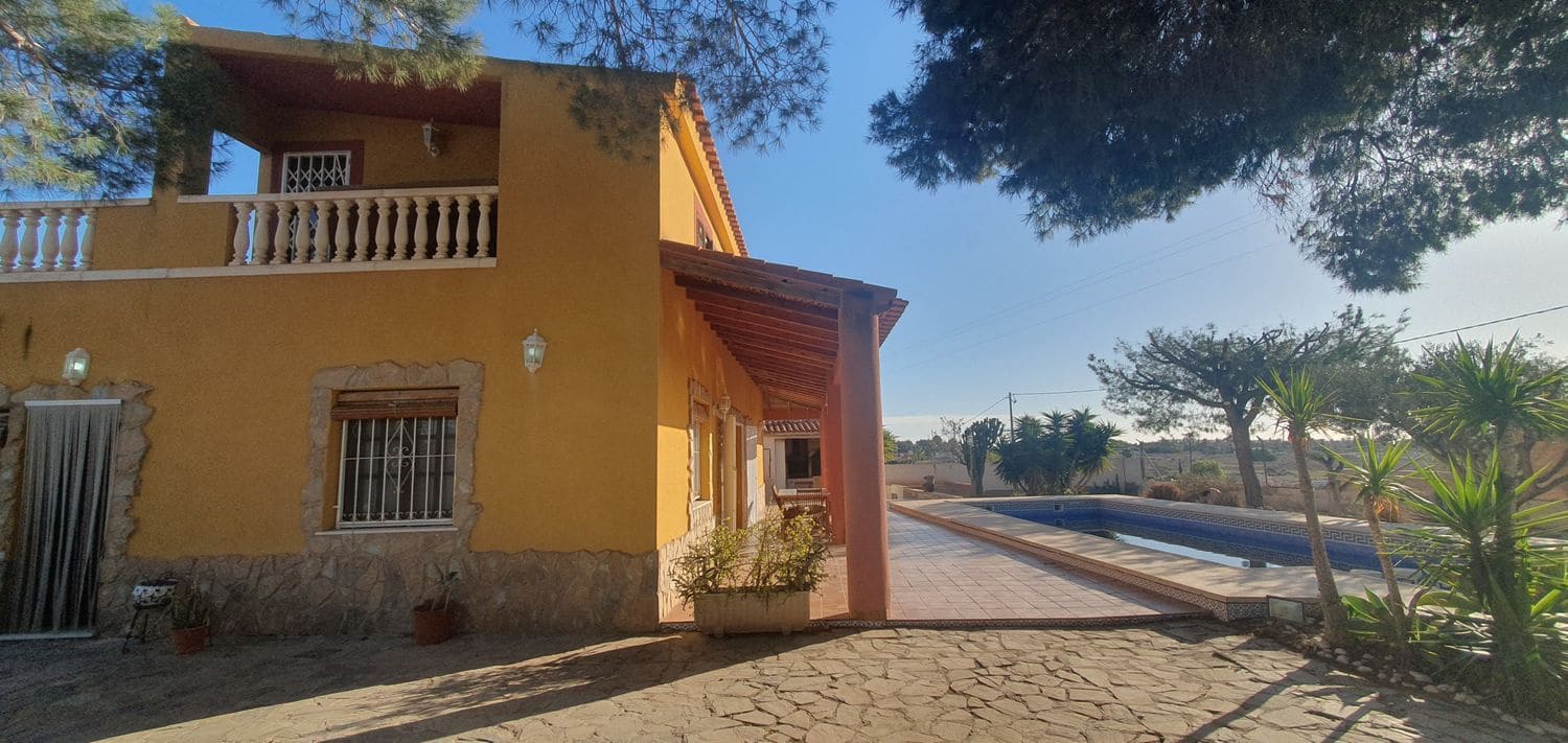 5 chambre Villa/Maison à vendre à Gea y Truyols avec piscine garage - 320 000 € (Ref: 8840569)