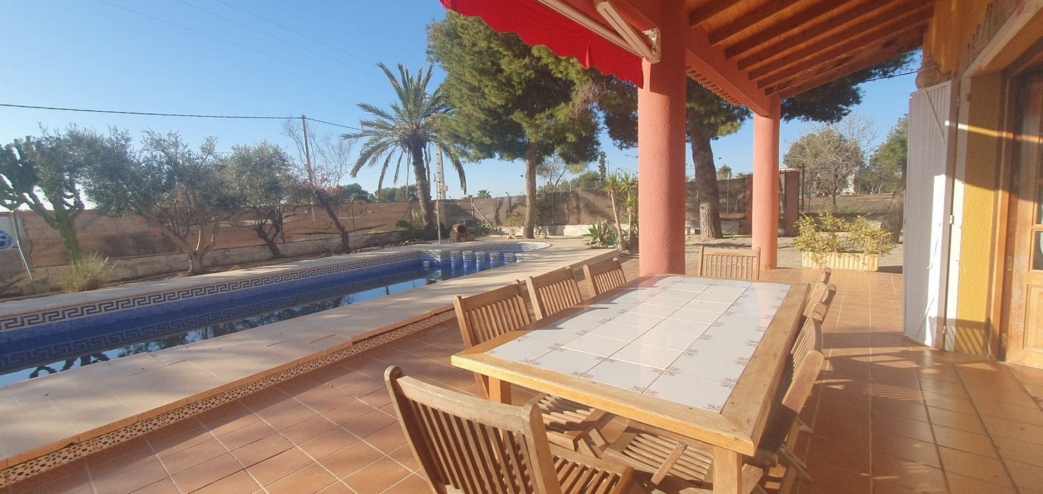 5 chambre Villa/Maison à vendre à Gea y Truyols avec piscine garage - 320 000 € (Ref: 8840569)