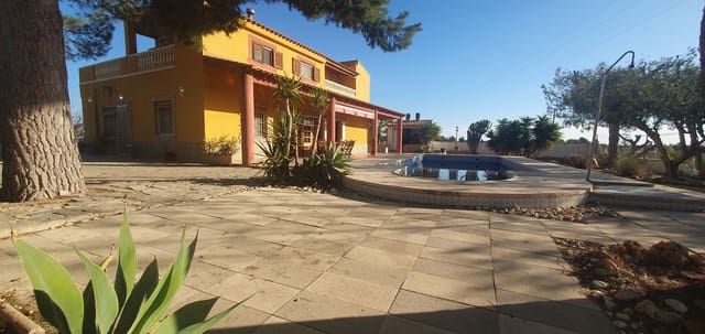 5 soveværelse Villa til salg i Gea y Truyols, Murcia by med swimmingpool garage - € 320.000 (Ref: 8840569)