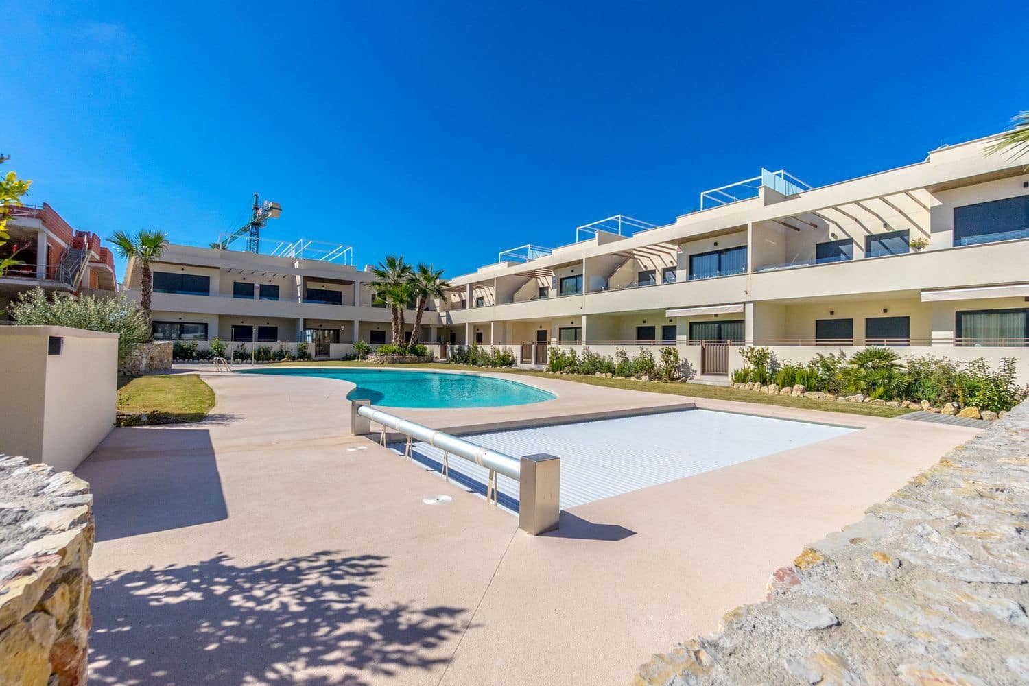 2 soveværelse Lejlighed til salg i La Veleta med swimmingpool garage - € 345.000 (Ref: 8842902)