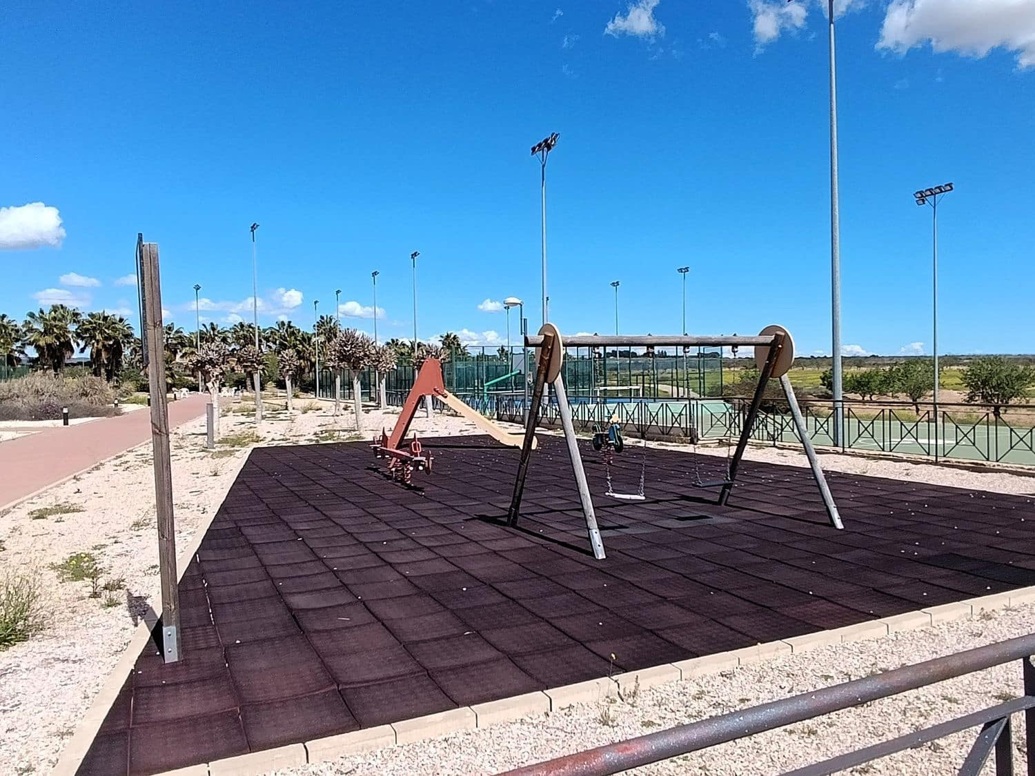 Grond te koop in Hacienda del Alamo - € 7.300.000 (Ref: 8859457)