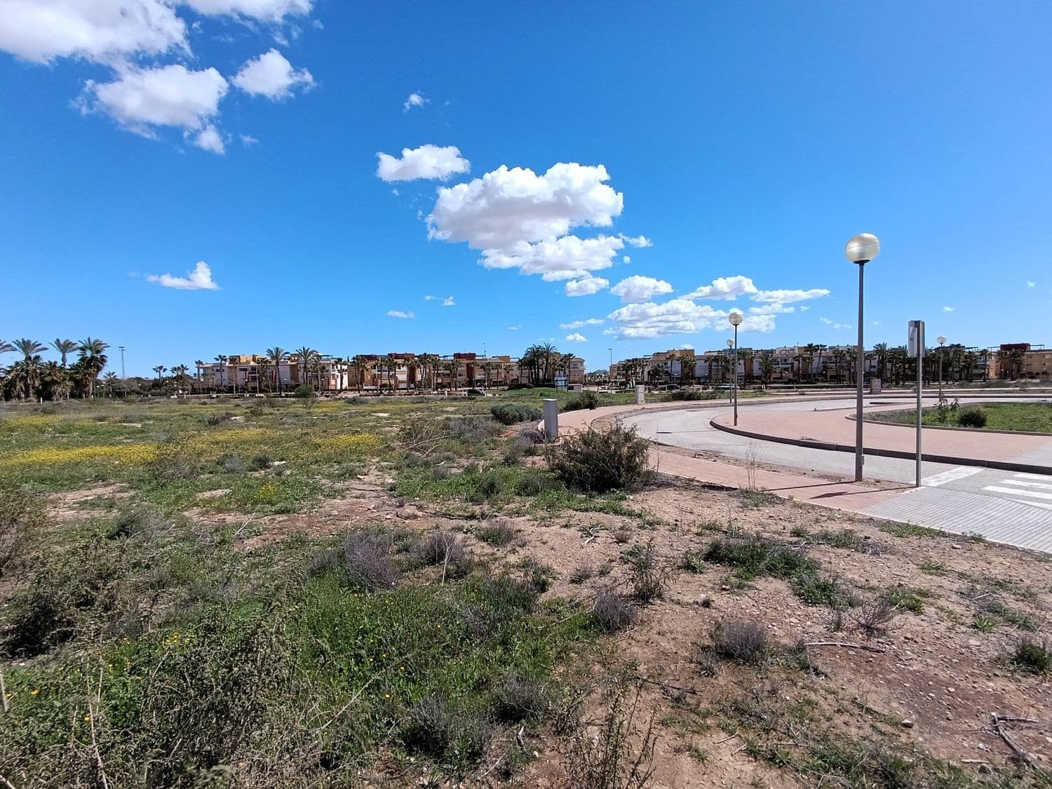 Grond te koop in Hacienda del Alamo - € 7.300.000 (Ref: 8859457)