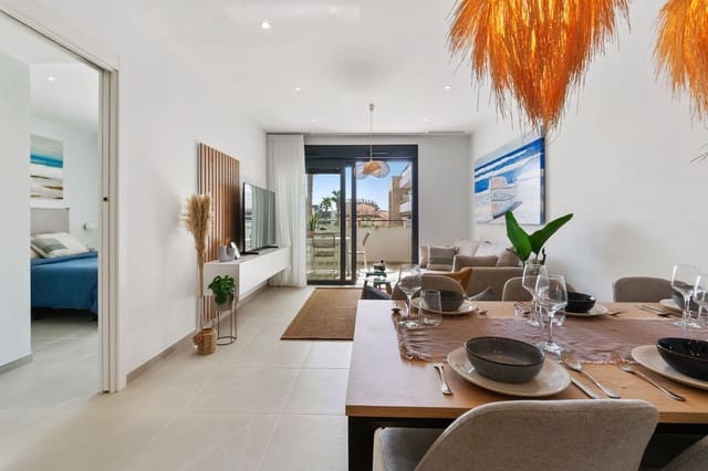 Apartamento de 3 habitaciones en Playa Flamenca, Orihuela en venta con piscina garaje - 499.000 € (Ref: 8881332)