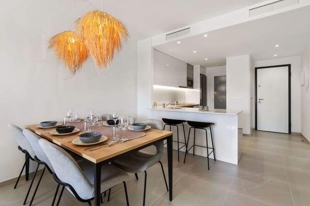 Apartamento de 3 habitaciones en Playa Flamenca, Orihuela en venta con piscina garaje - 499.000 € (Ref: 8881332)