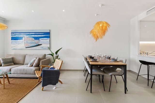 Apartamento de 3 habitaciones en Playa Flamenca, Orihuela en venta con piscina garaje - 499.000 € (Ref: 8881332)