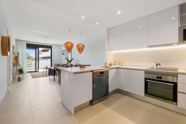 Apartamento de 3 habitaciones en Playa Flamenca, Orihuela en venta con piscina garaje - 499.000 € (Ref: 8881332)