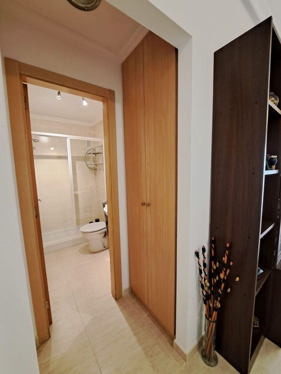 2 soveværelse Lejlighed til salg i Torrevieja med swimmingpool garage - € 156.900 (Ref: 8926061)