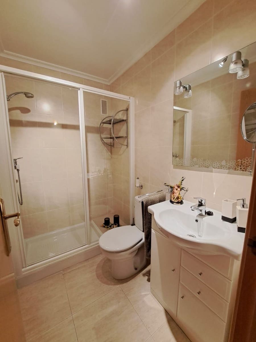 2 soveværelse Lejlighed til salg i Torrevieja med swimmingpool garage - € 156.900 (Ref: 8926061)