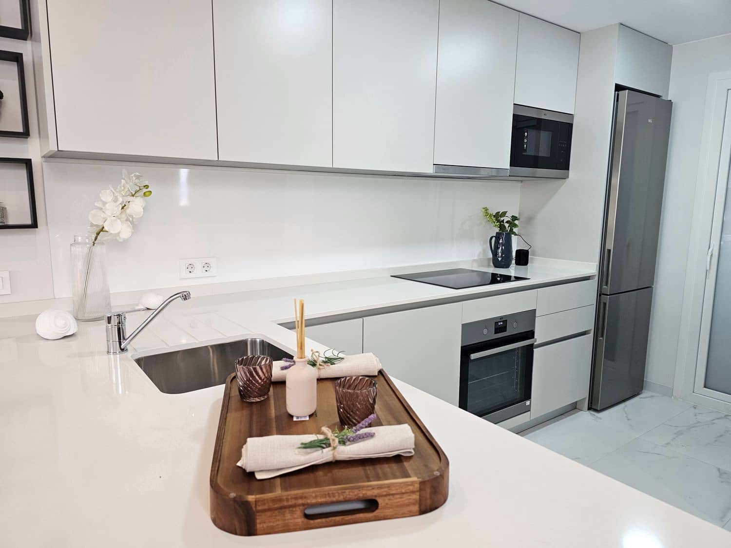 2 makuuhuone Huoneisto myytävänä paikassa Torrevieja mukana uima-altaan 
autotalli - 329 000 € (Ref: 8936442)