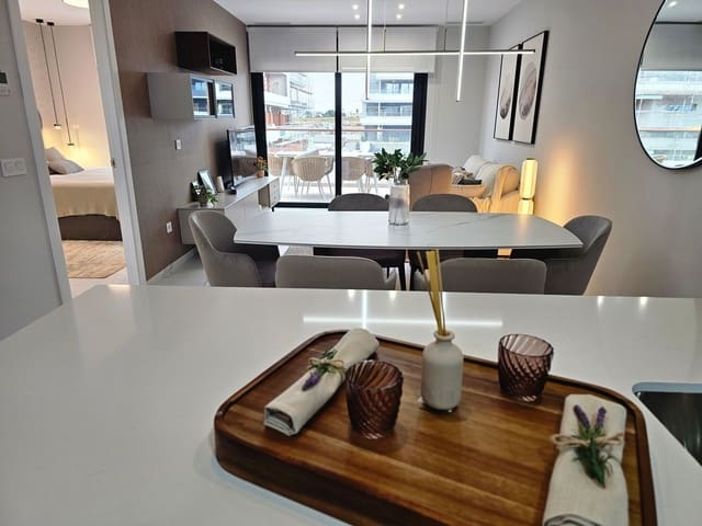 2 makuuhuone Huoneisto myytävänä paikassa El Chaparral - La Siesta - La Torreta, Torrevieja mukana uima-altaan 
autotalli - 329 000 € (Ref: 8936442)